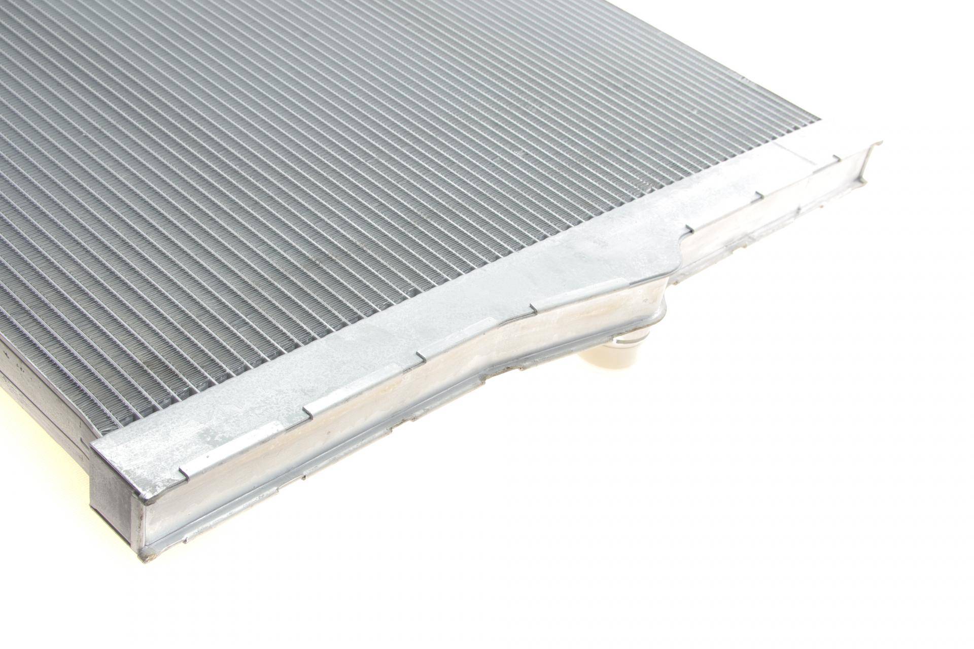 Радіатор охолодження BMW X5 (E70/F15/F85)/X6 (E71/E72/F16/F86) 09-19 N57/N63