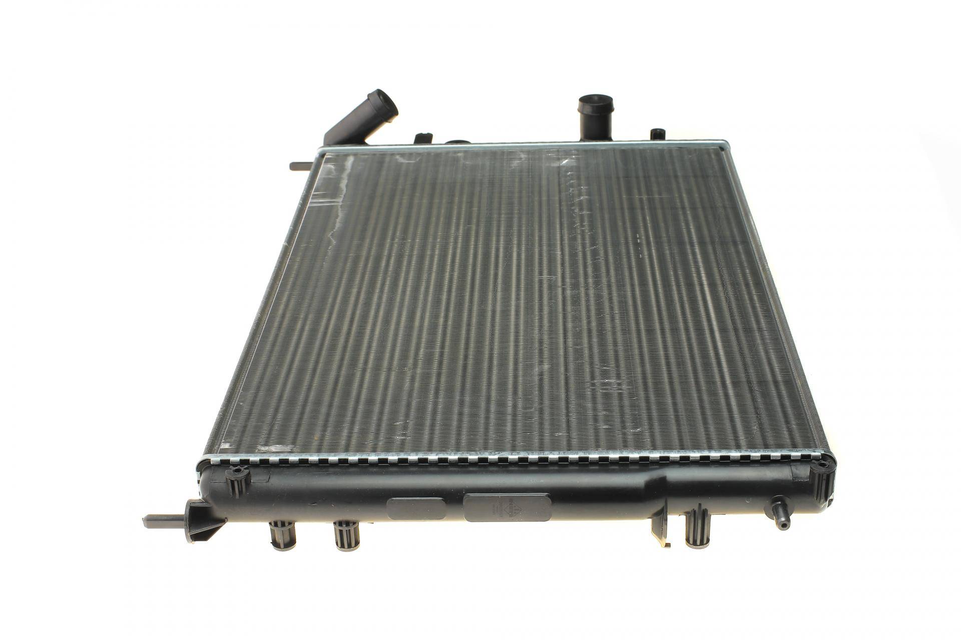 Радіатор охолодження Dacia Logan/Sandero 1.5dCi 05-