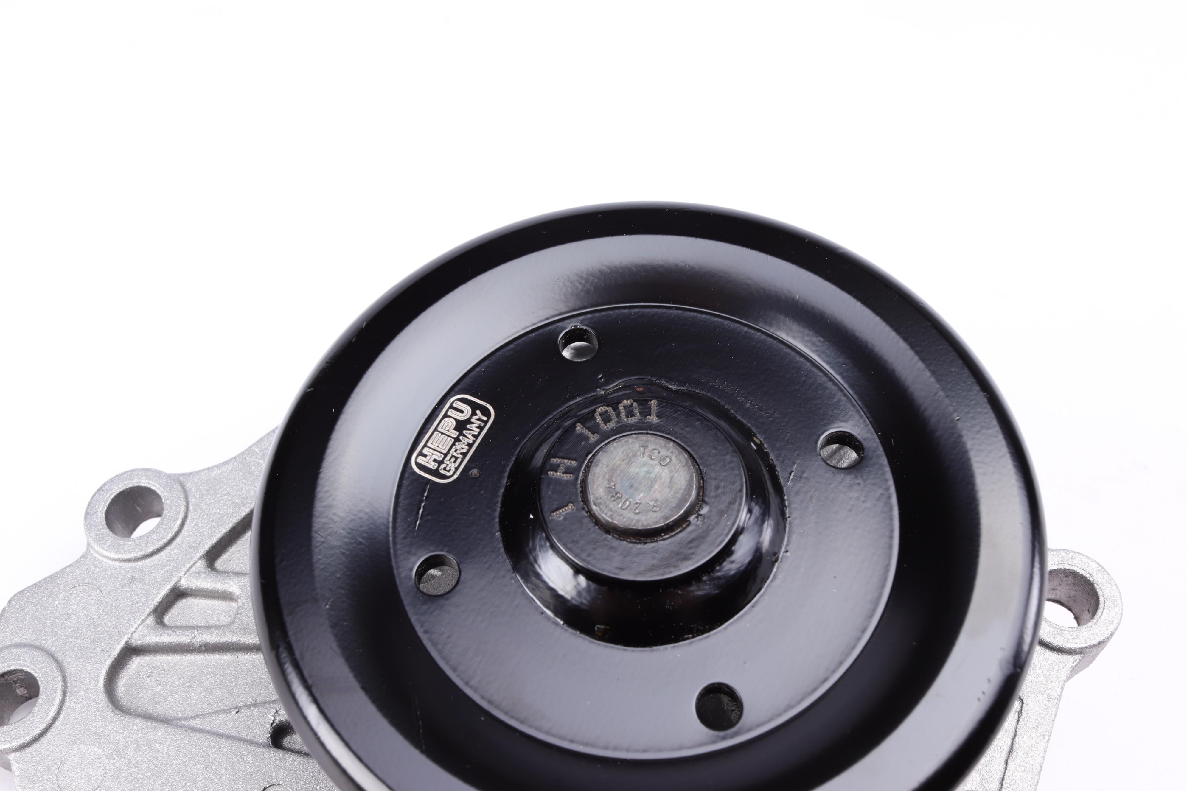 Помпа води Toyota Auris/Avensis/Corolla/RAV4 2.0D-2.5D 05-