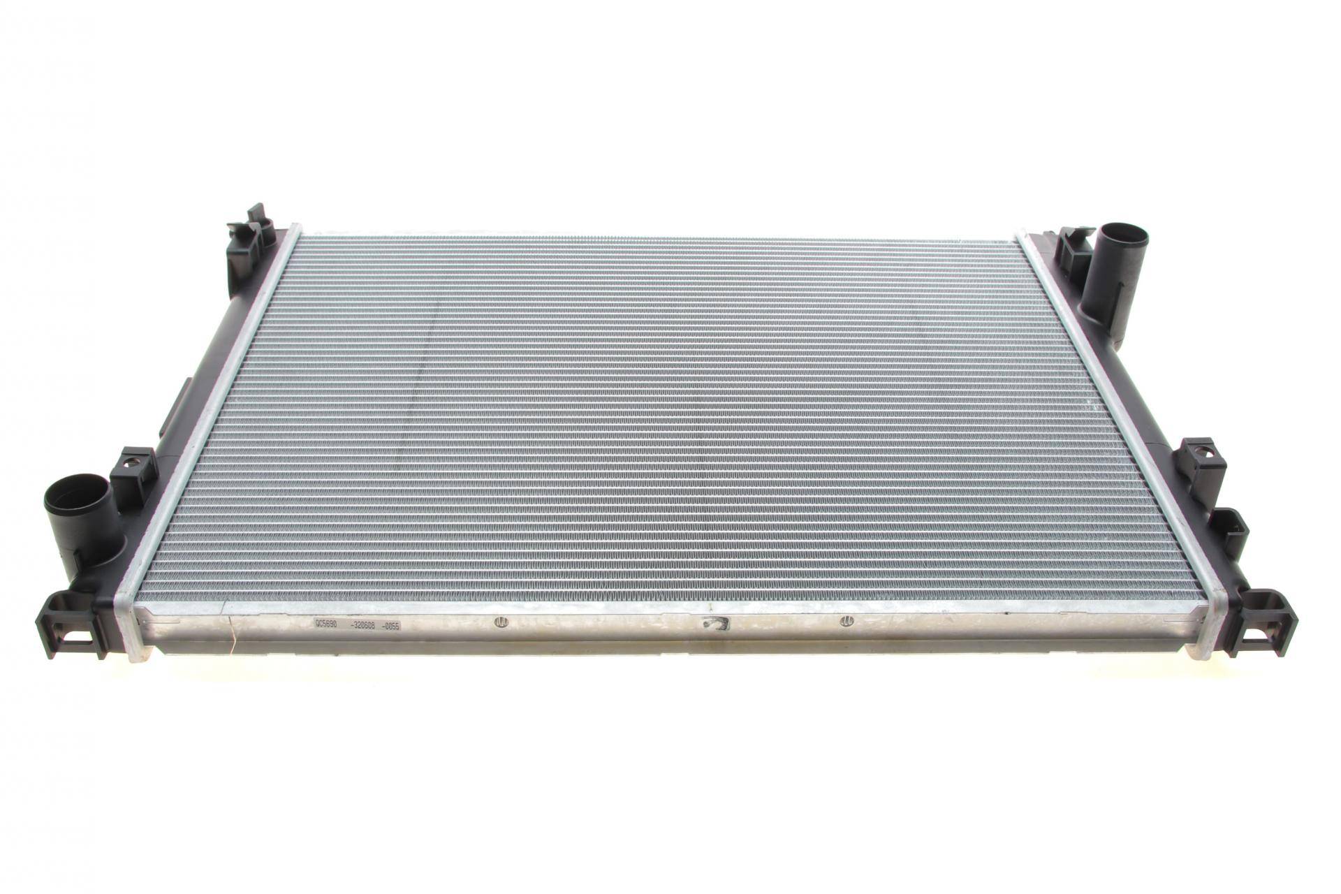 Радіатор охолодження Chrysler 300C 2.7-6.4 04-