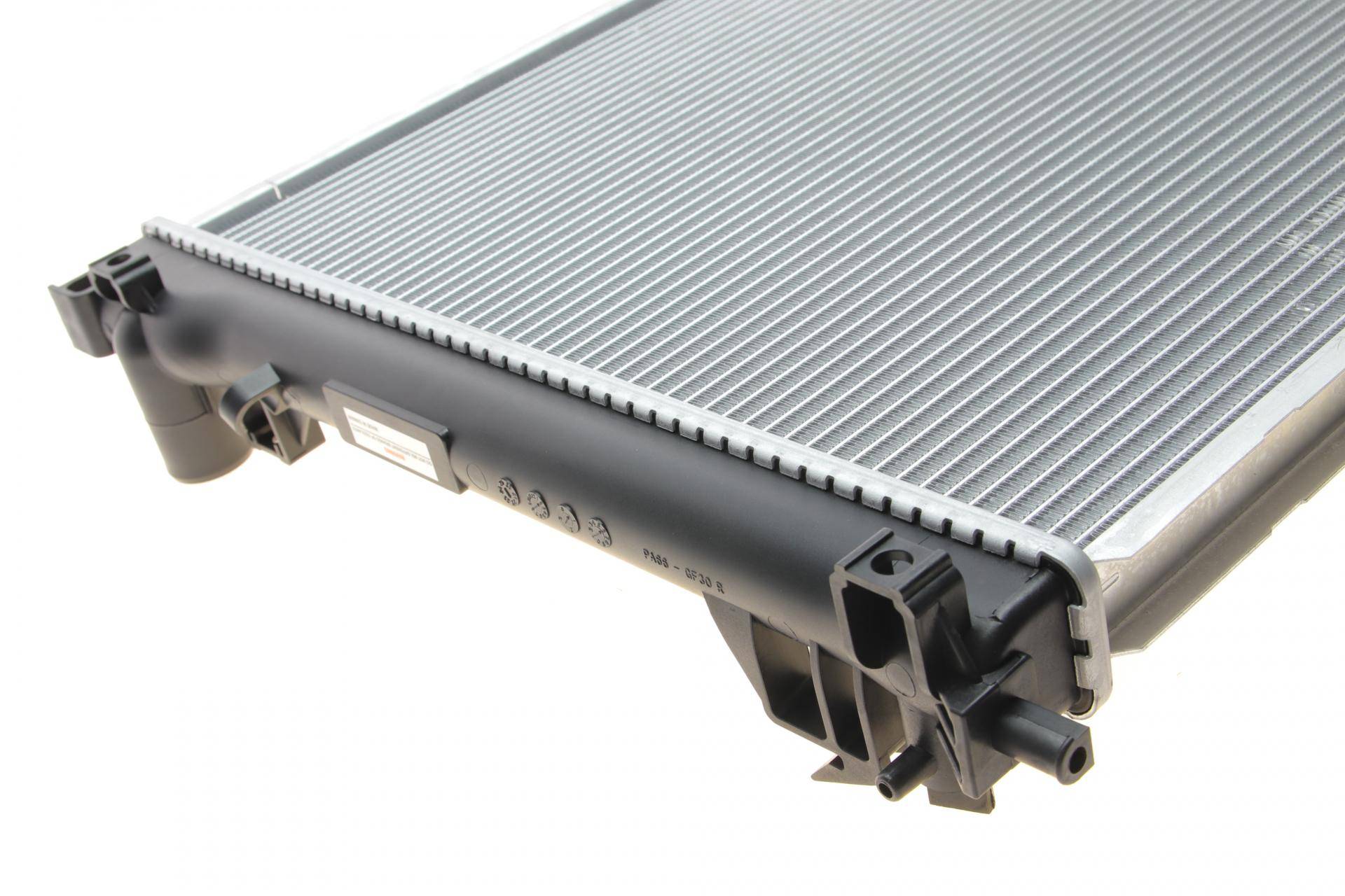 Радіатор охолодження Chrysler 300C 2.7-6.4 04-