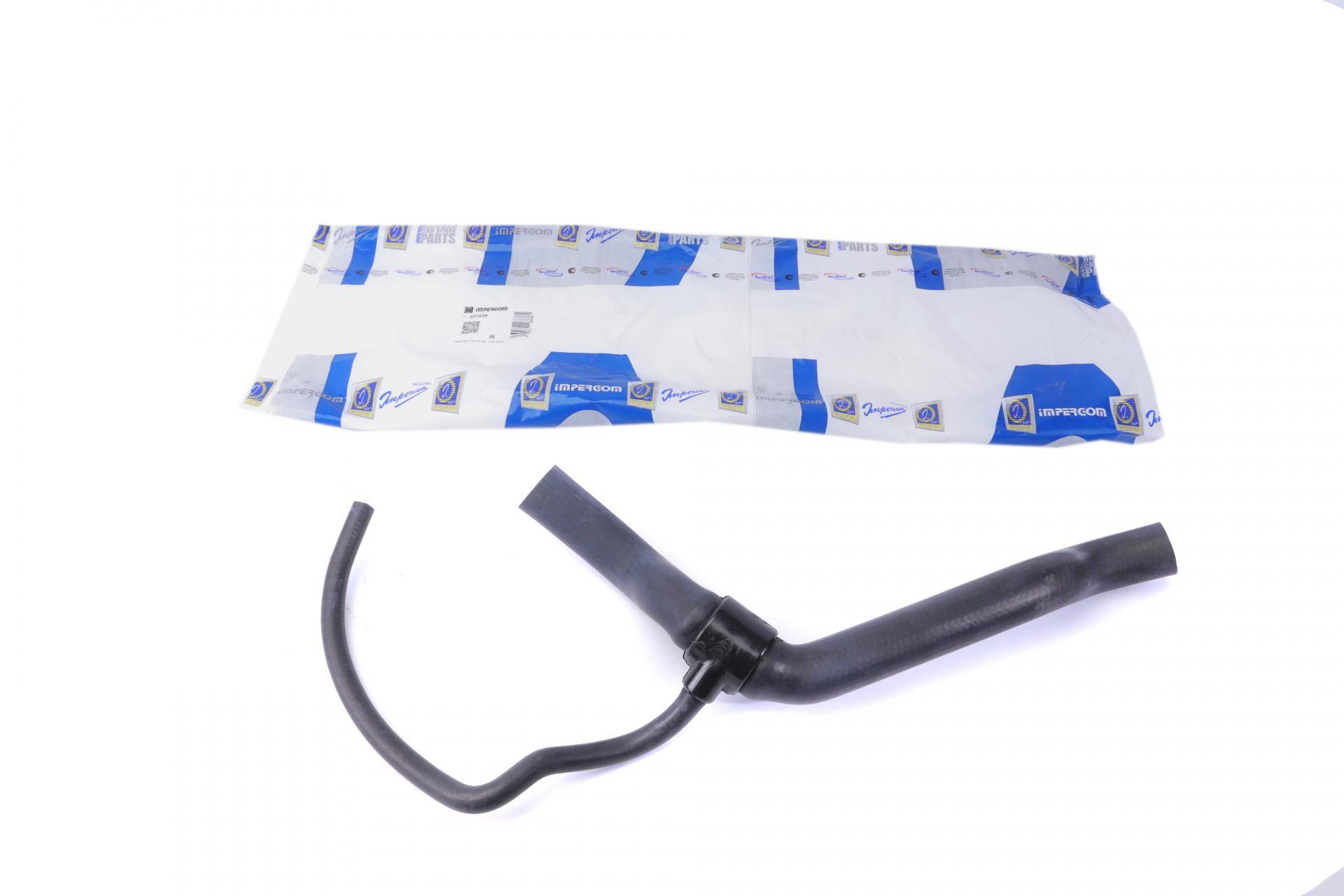 Патрубок системи охолодження Audi A6 2.0D/2.5TDI -97 (зверху) К-кт