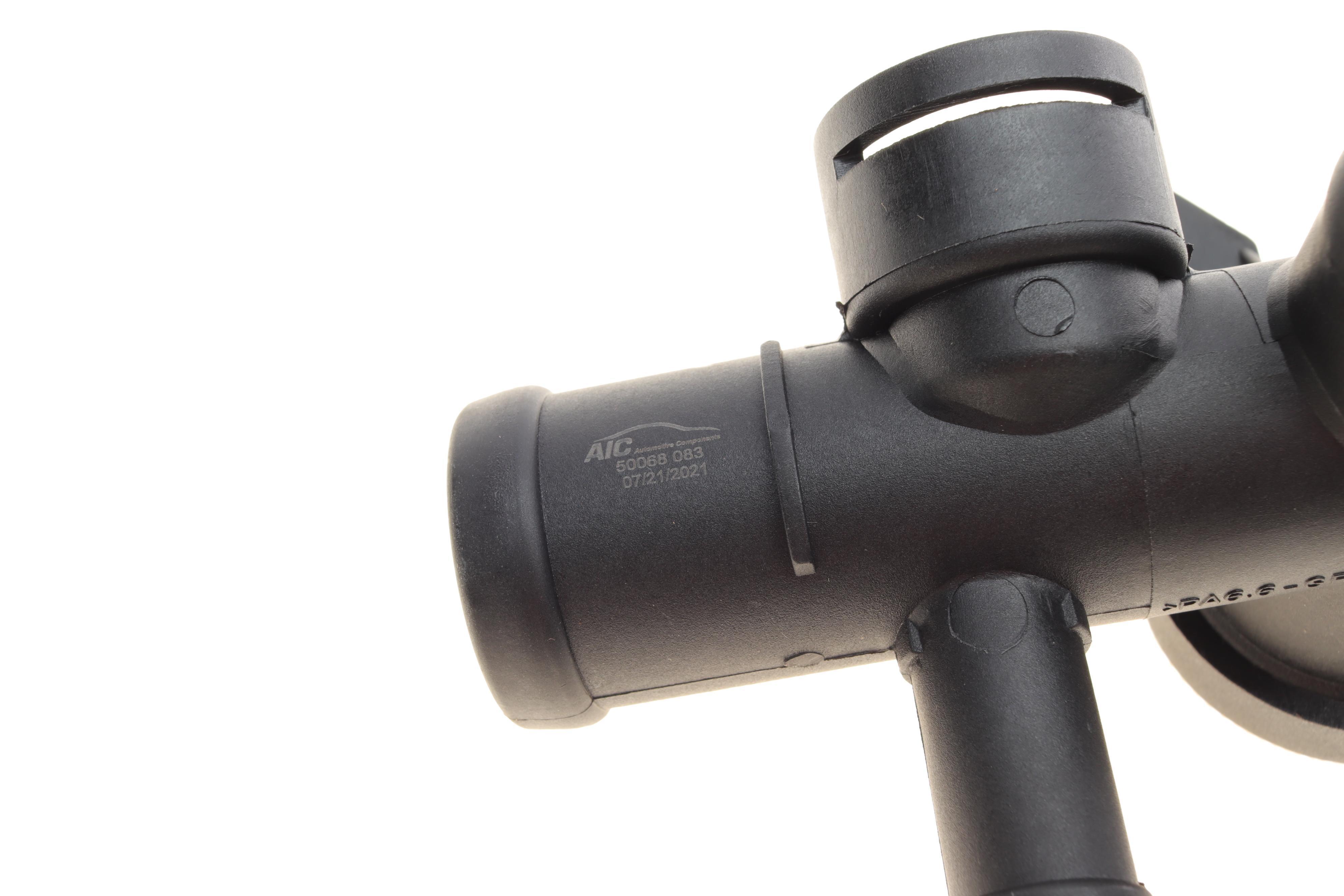 Фланець системи охолодження VW Golf IV 1.6/2.0i 97-06