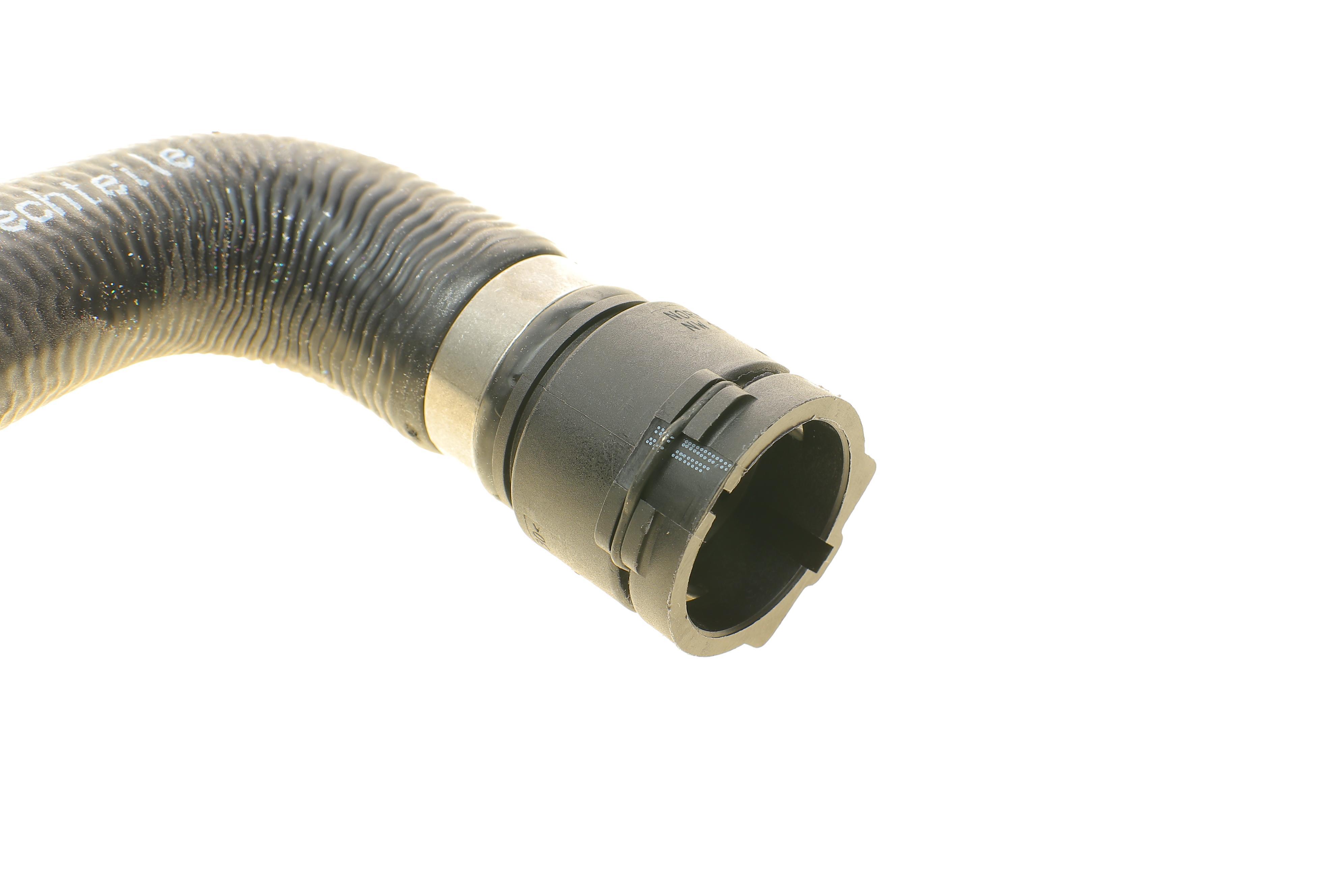 Патрубок системи охолодження BMW 1 (E81/E87/E88)/3 (E46/E90)/X3 (E83) 1.6/1.8/2.0 01-13 N42/N43/N46