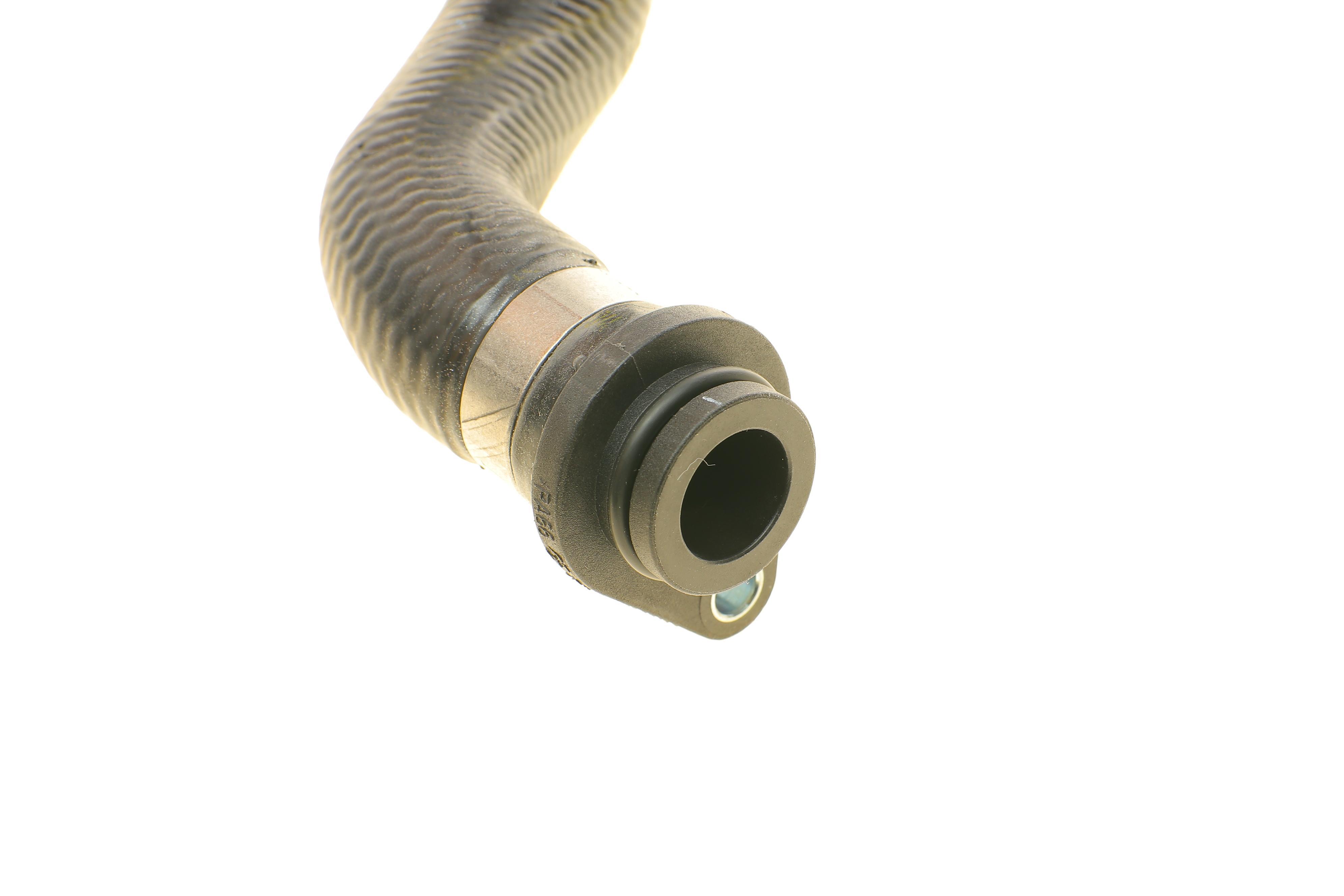 Патрубок системи охолодження BMW 1 (E81/E87/E88)/3 (E46/E90)/X3 (E83) 1.6/1.8/2.0 01-13 N42/N43/N46