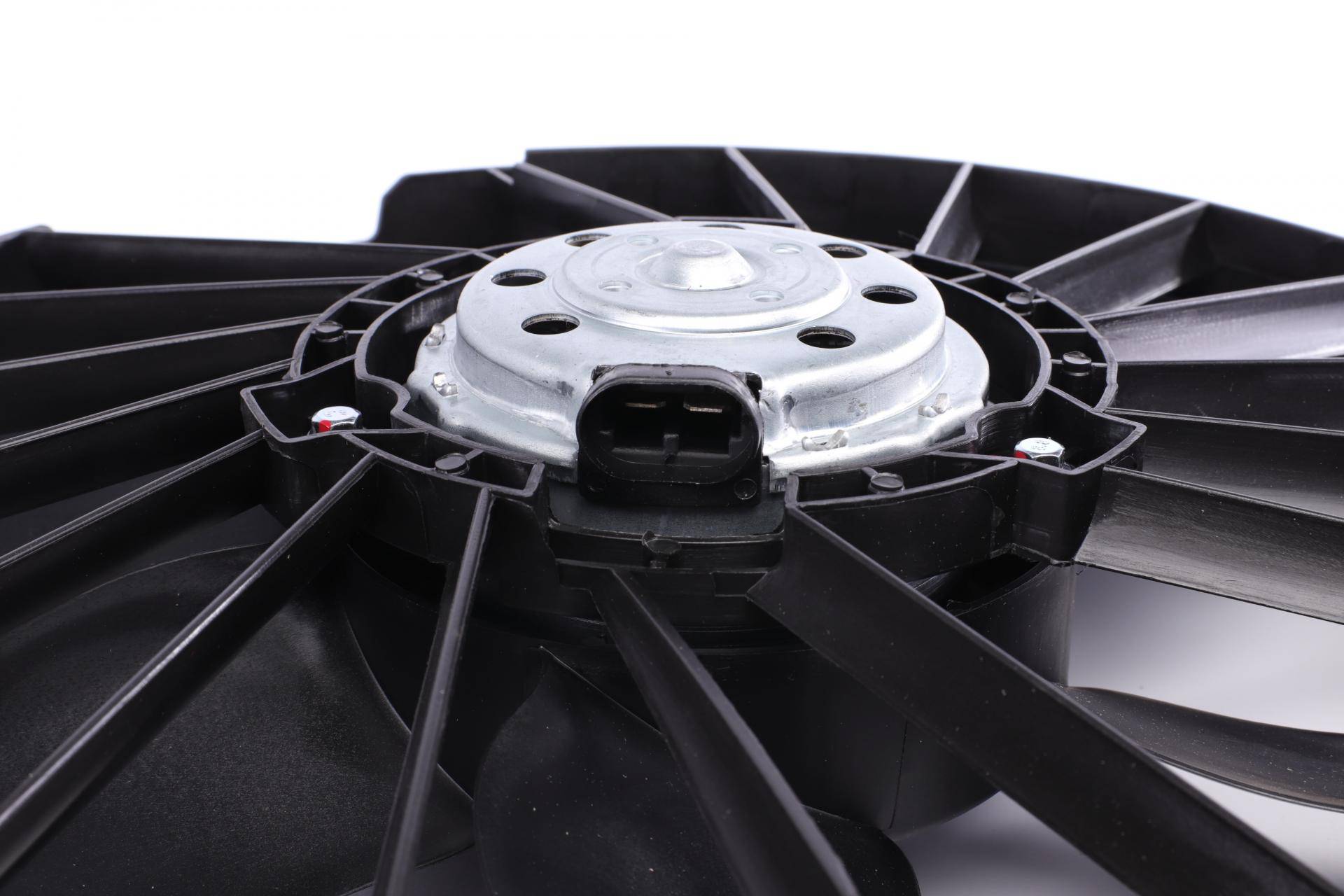 Вентилятор радіатора (електричний) Renault Kangoo 97-