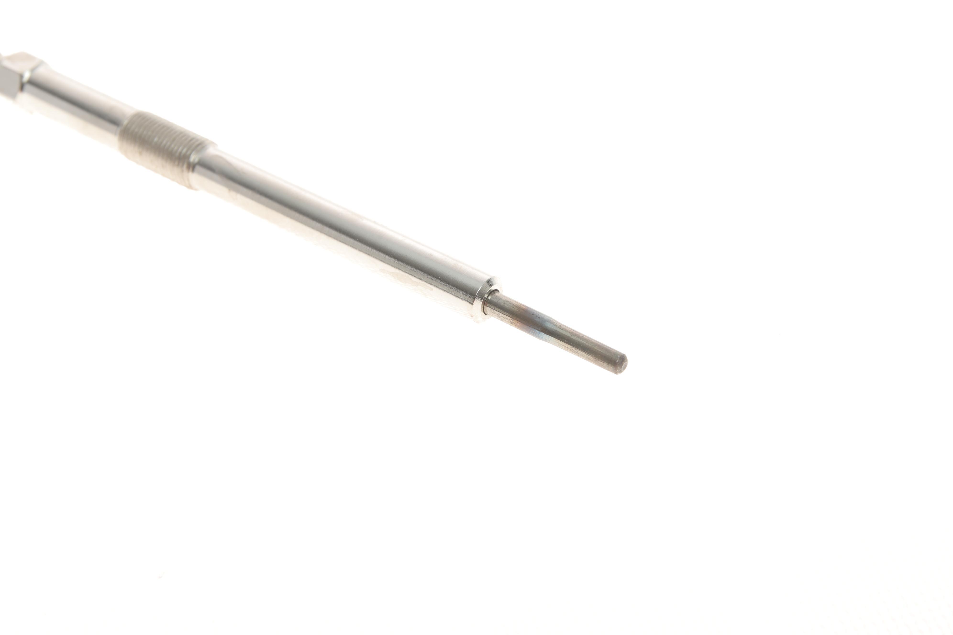 Свічка розжарювання Renault Master 2.3/3.0dci/Trafic 2.0dci