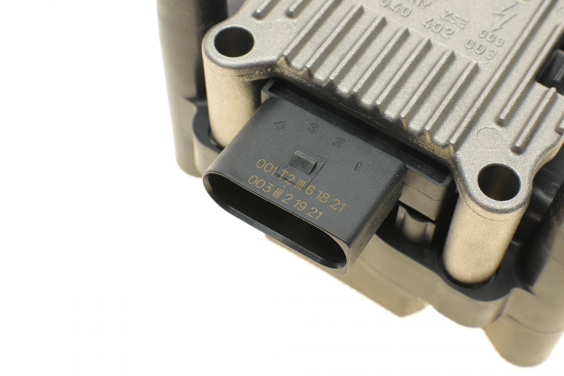 Котушка запалювання VW T5 2.0i/Caddy III 1.2TSI 03-15