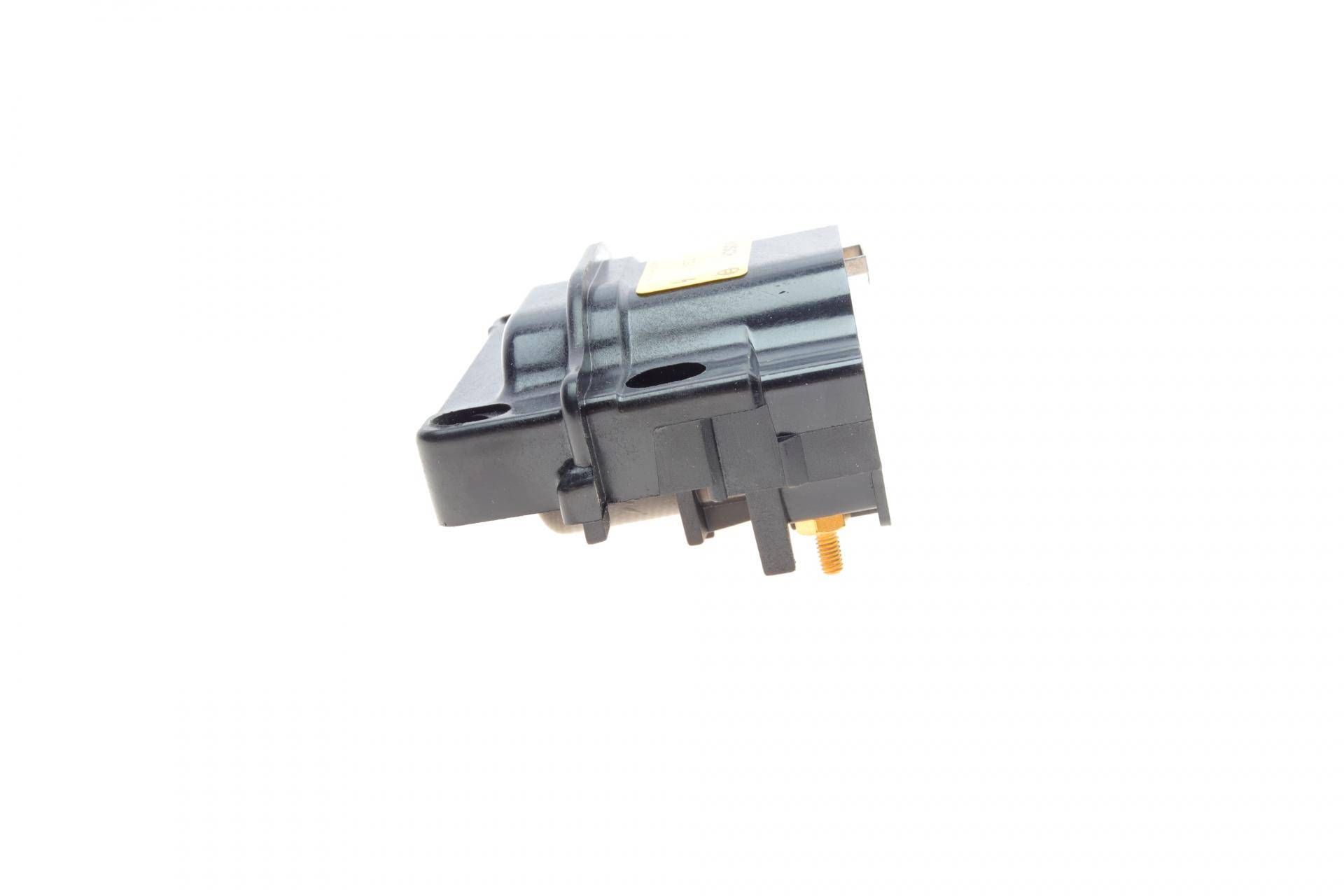 Котушка запалювання Toyota Carine/Corolla/Hiece 1.3-2.4 -04 (14V)