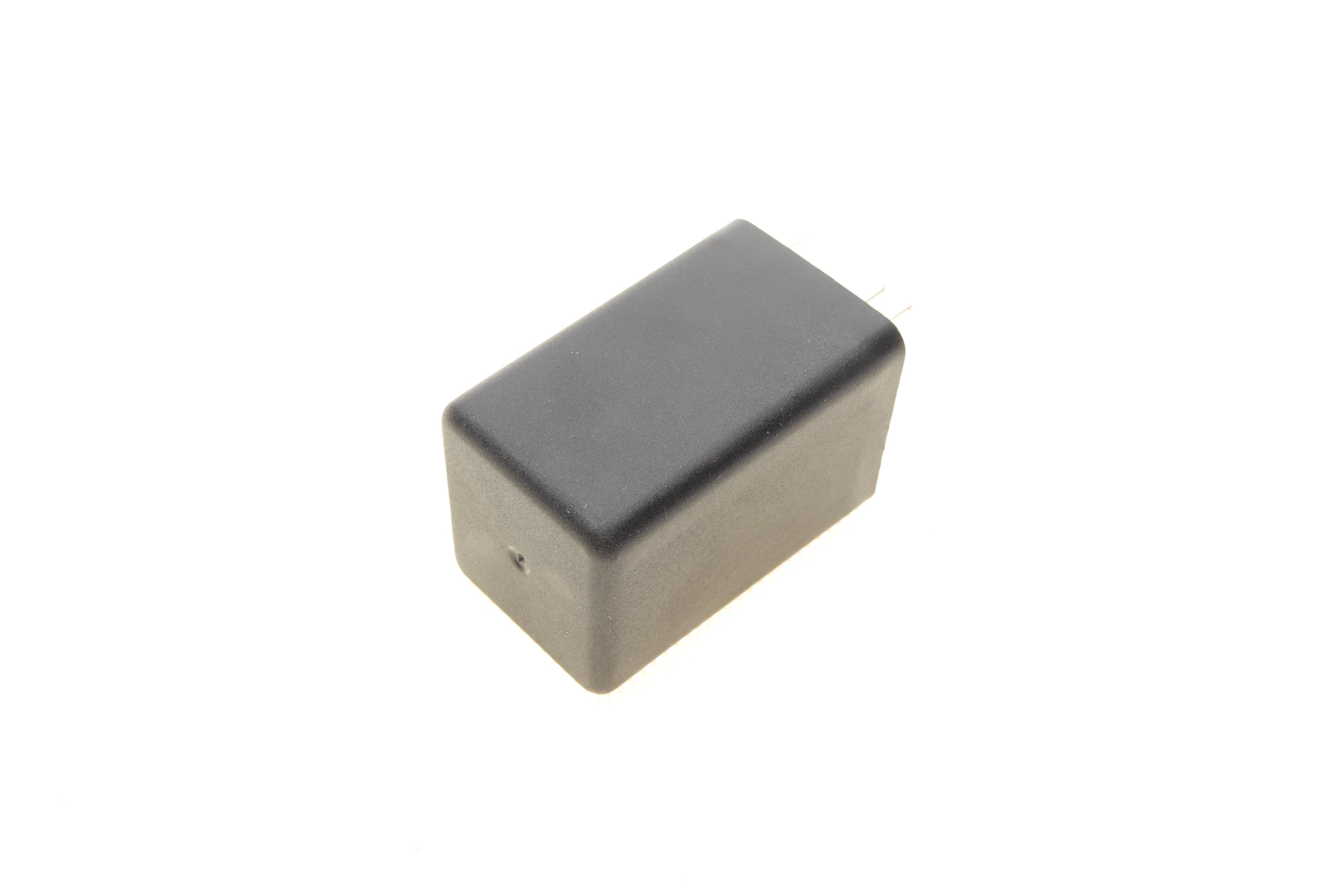 Реле свічок розжарювання VW Passat/Golf 1.9/2.0TDI 05-13 (HÜCO)