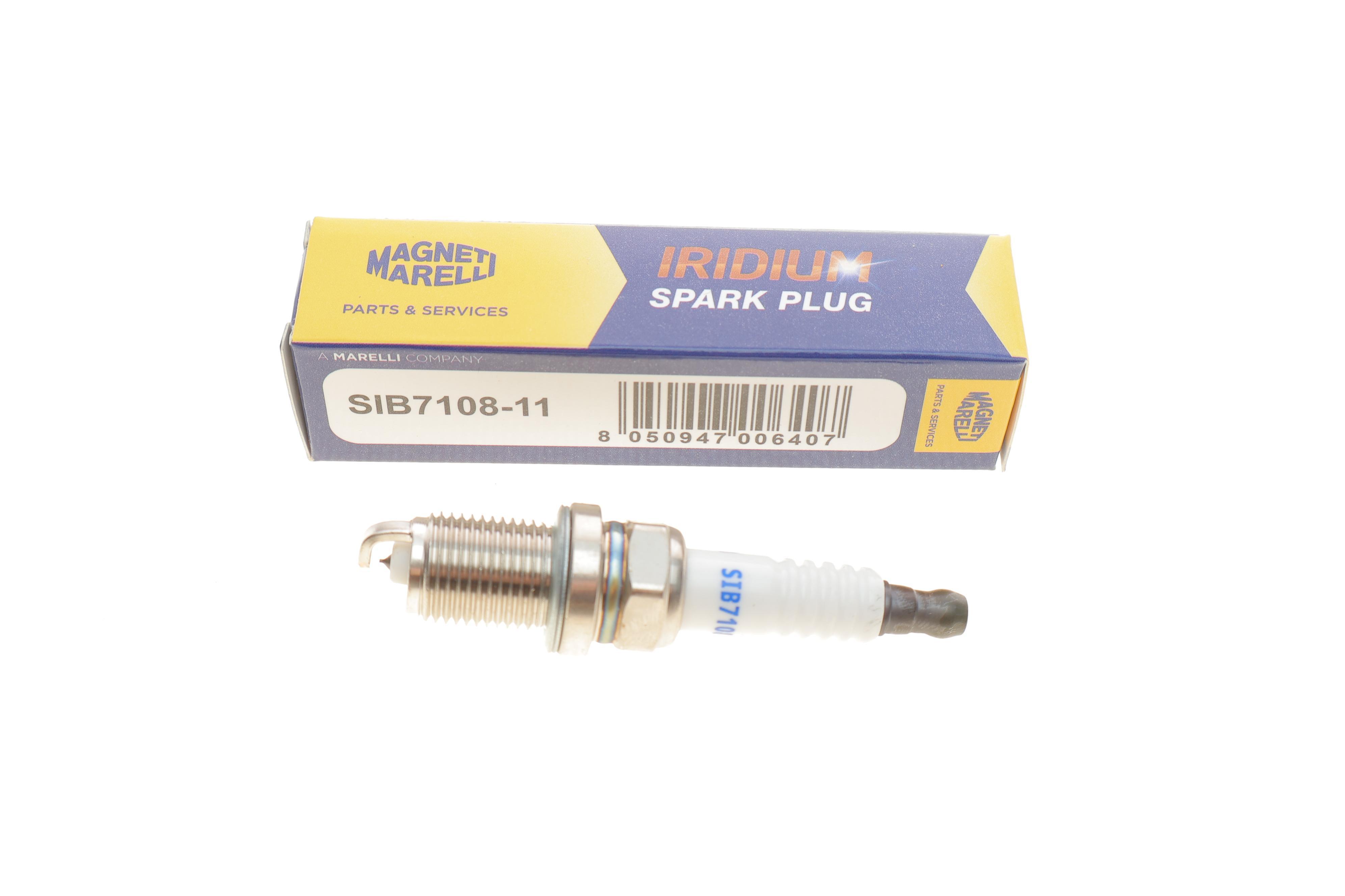 Свічка запалювання Toyota Land Cruiser 4.7/Rav4 2.0/2.4 98- (SIB7108-11)