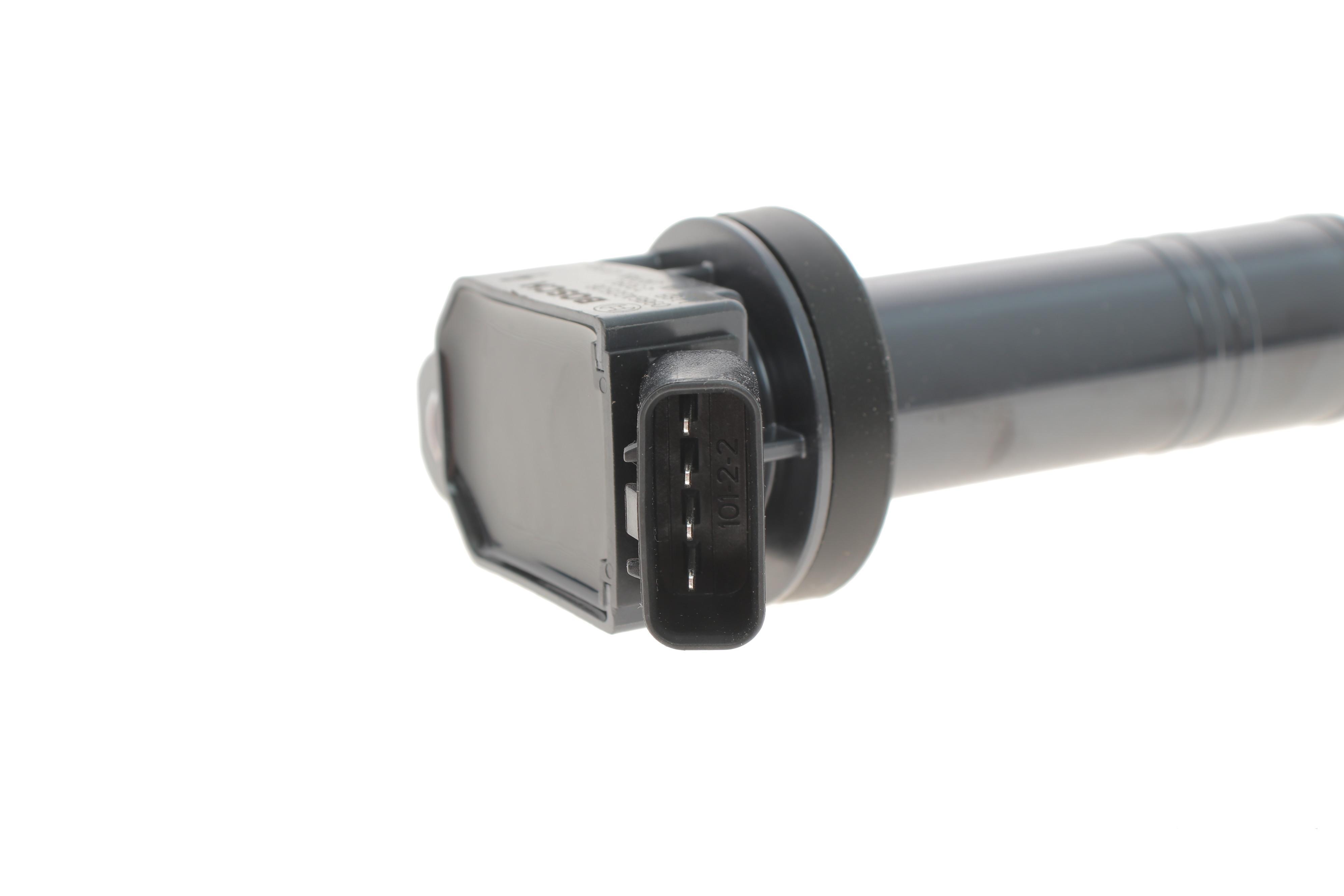 Котушка запалювання Toyota Avensis/Camry/Land Cruiser/Lexus IS II 2.0/2.4VVT-i 00-