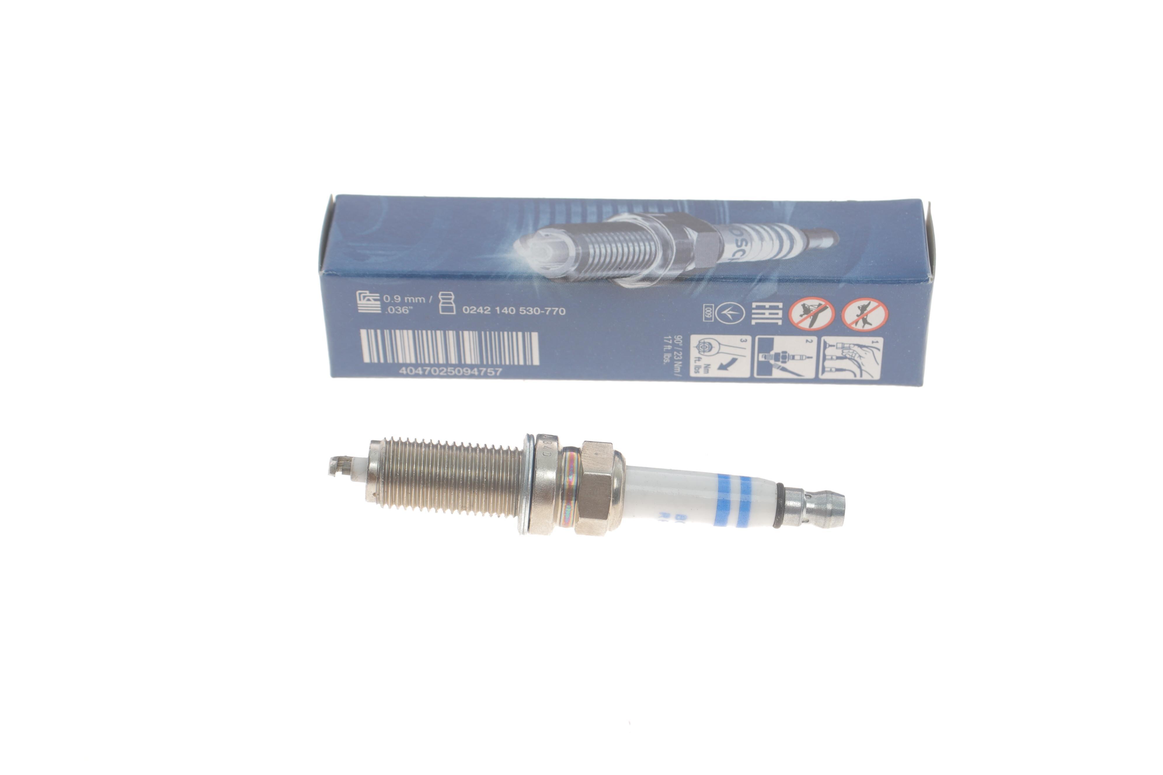 Свічка запалювання Renault Clio III 1.2 16V 05-14/Dacia Logan/Sandero 1.0 Hi-flex 11-12