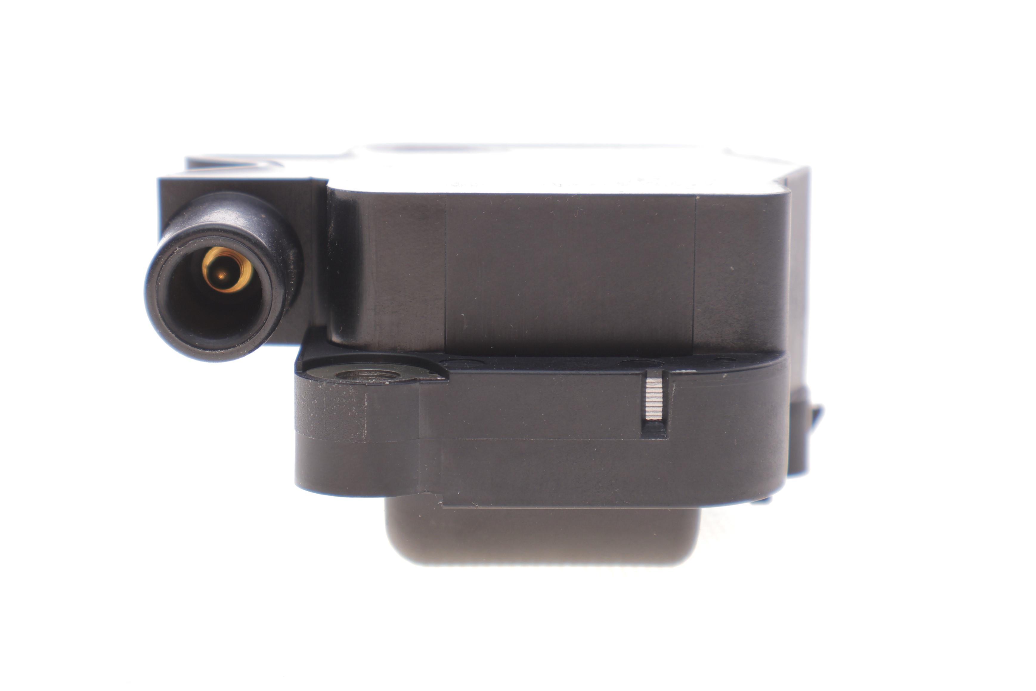 Котушка запалювання Smart Cabrio 00-04/Fortwo/Roadster 0.6-0.7 03-07