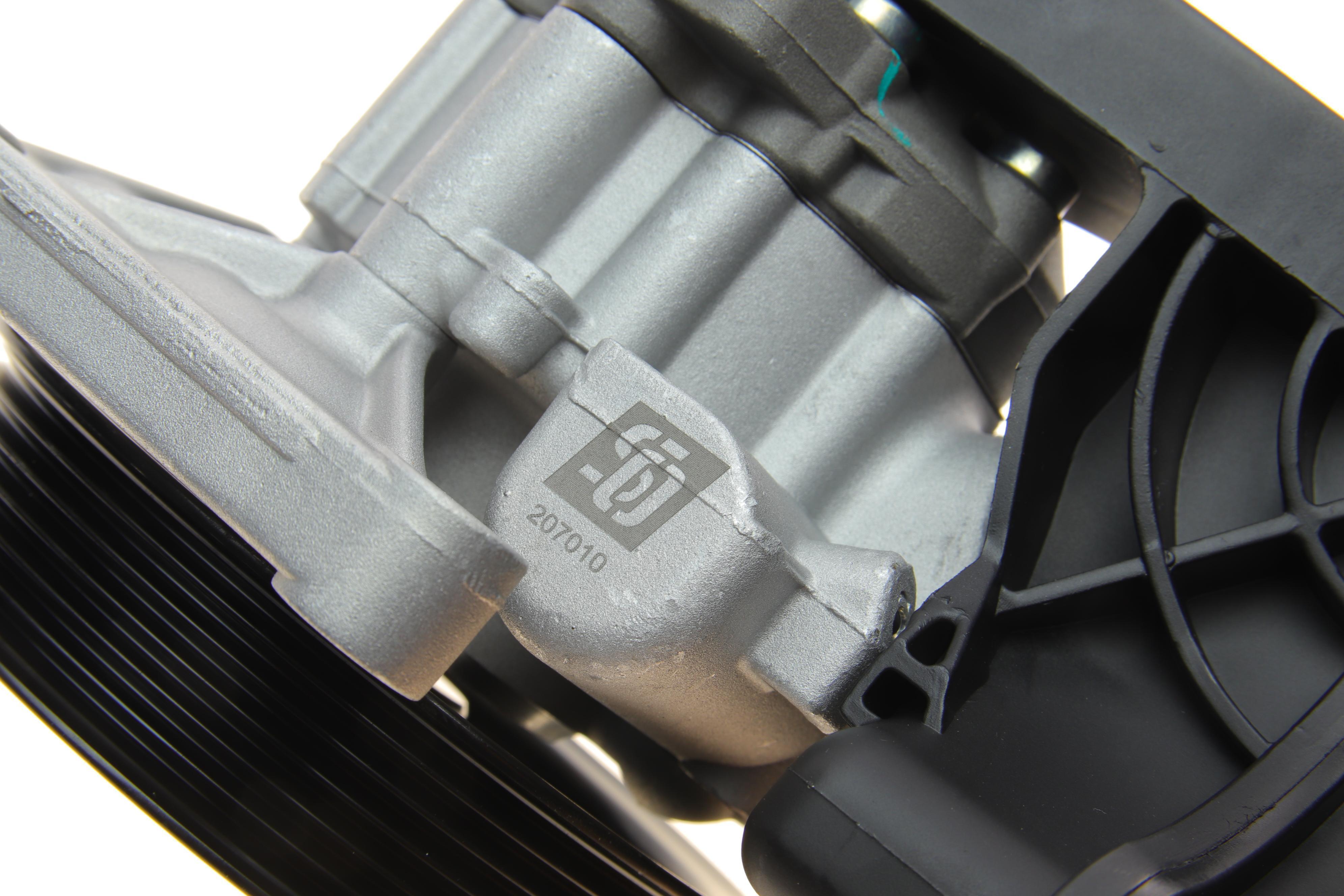 Насос ГПК MB Sprinter/Vito 2.2CDI 09- (OM651) (120mm; 6PK)