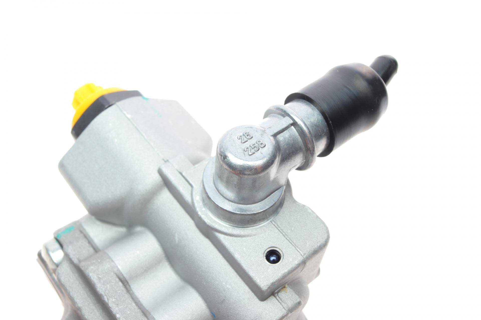 Насос ГПК Nissan Primastar 2.0 01-06