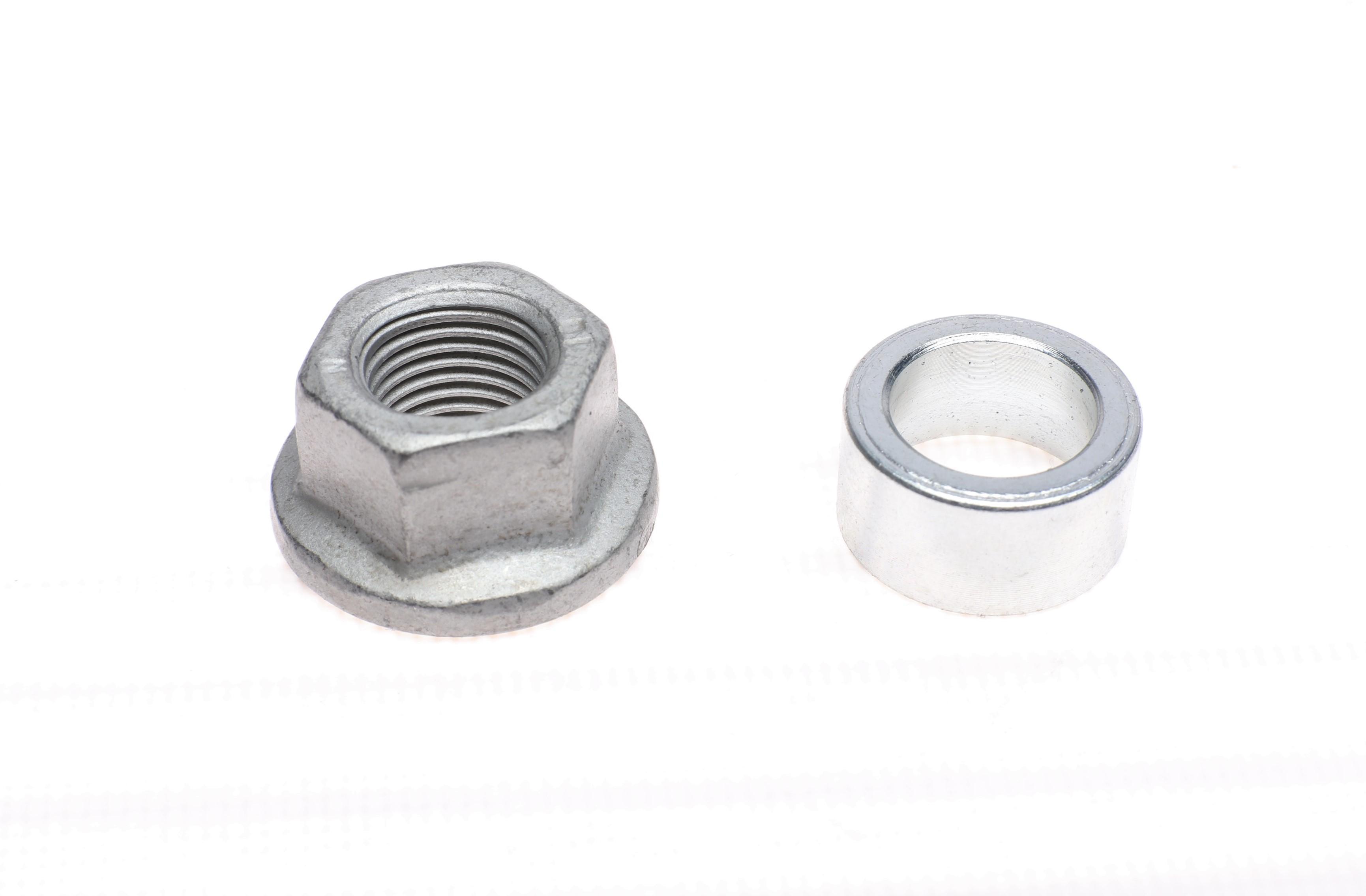 Наконечник тяги рульової (R) BMW 5 (F10)/7 (F01-F04) 08-