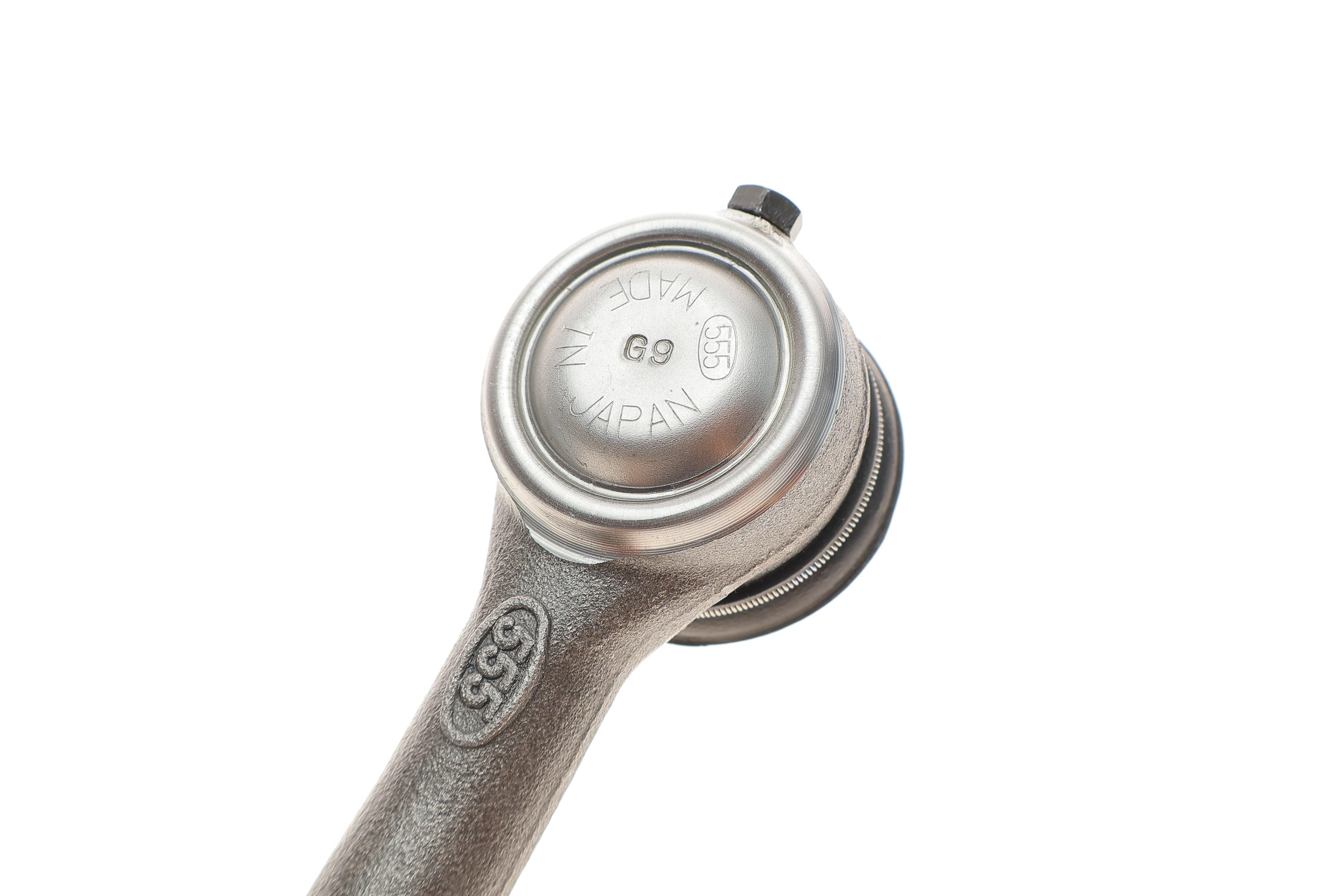 Накінечник тяги керма Toyota Hilux/4 Runner 84-