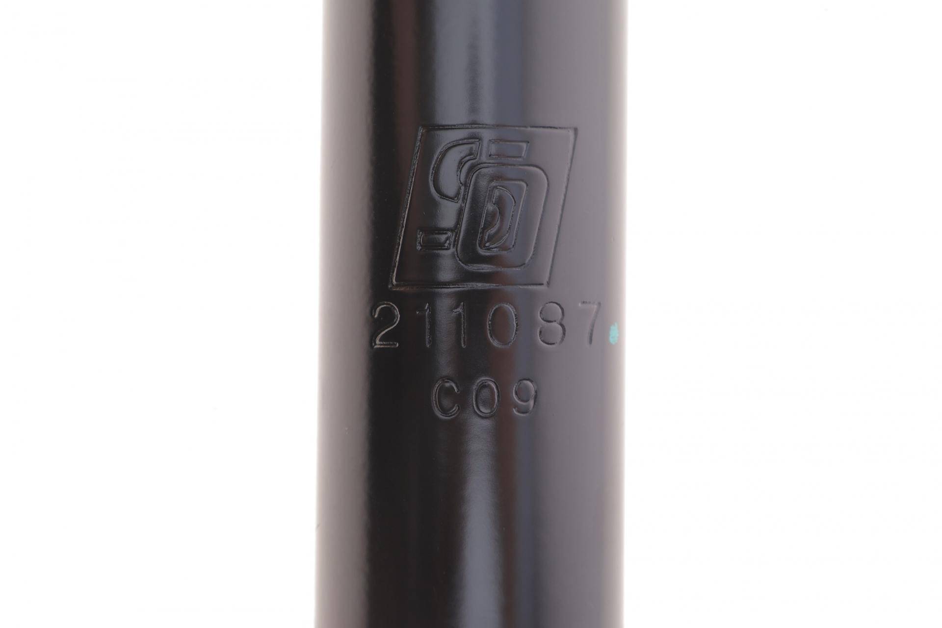 Амортизатор (передній) Audi 80/90/VW Passat 78-96 (Масло)