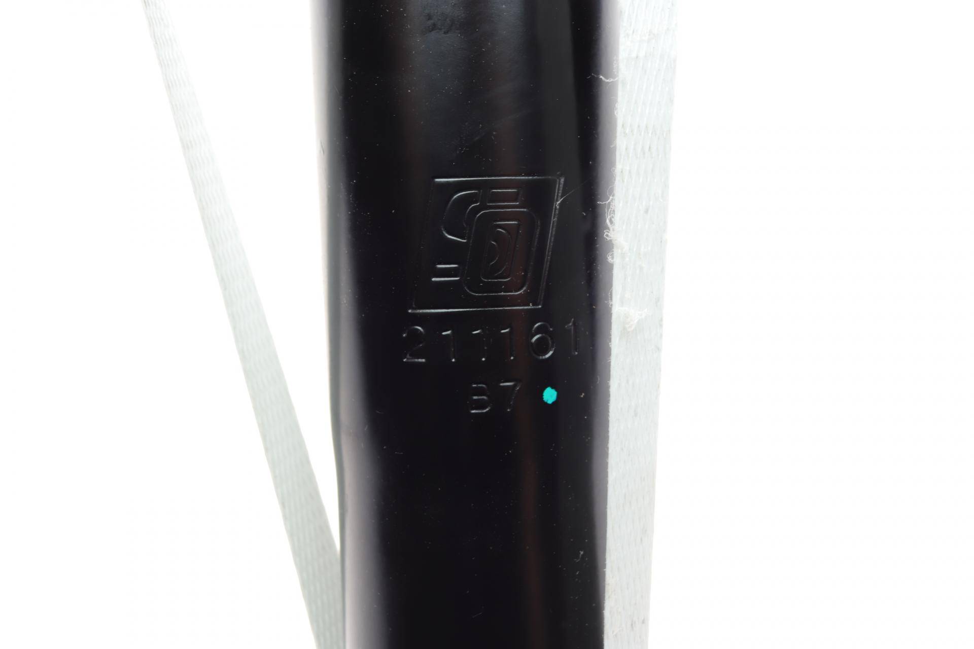 Амортизатор (передній) VW Golf/Skoda Octavia 12-