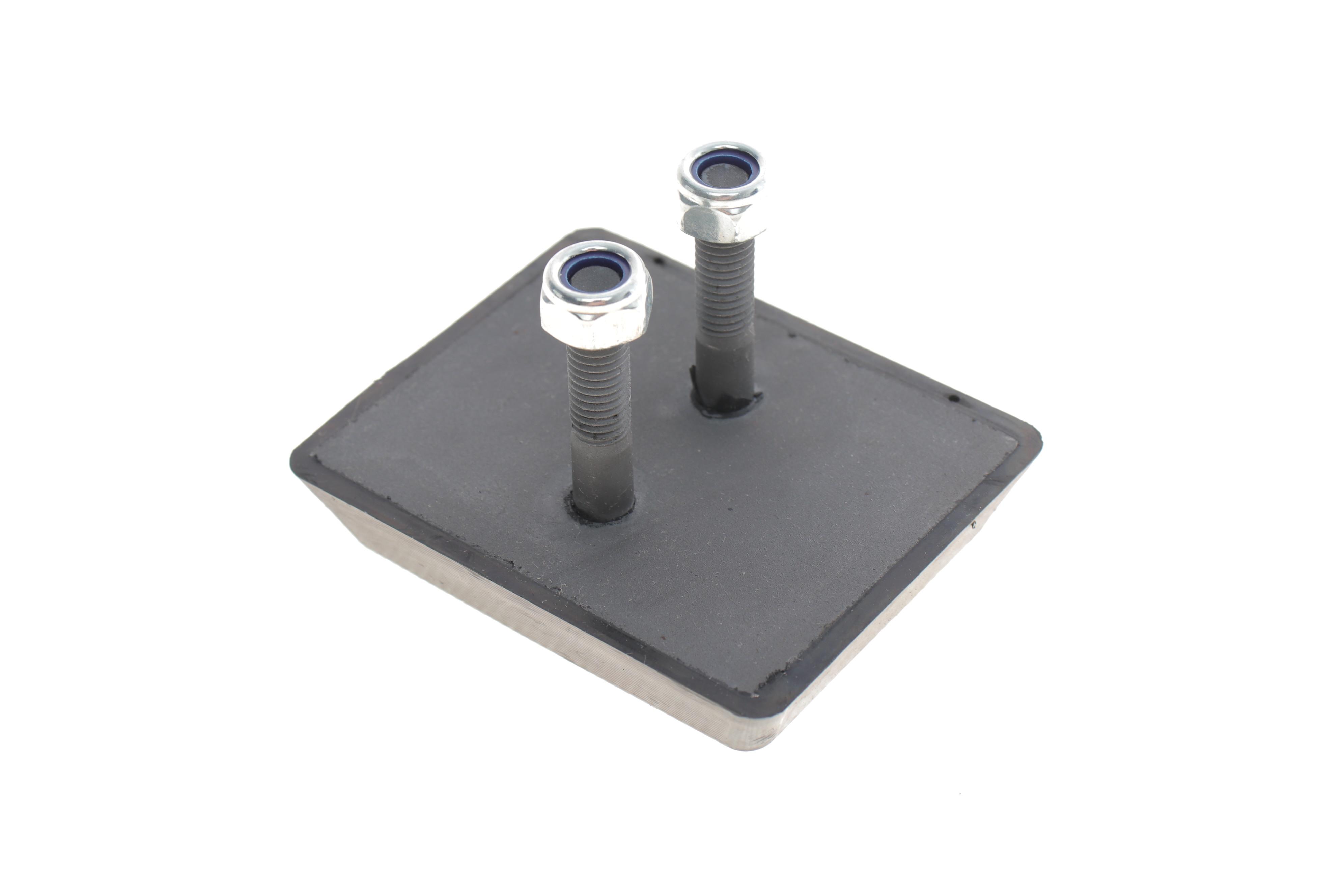 Подушка міжресорна Renault Mascott 01- (з болтами (болт h=27mm) (міжосьова відстань 26mm)