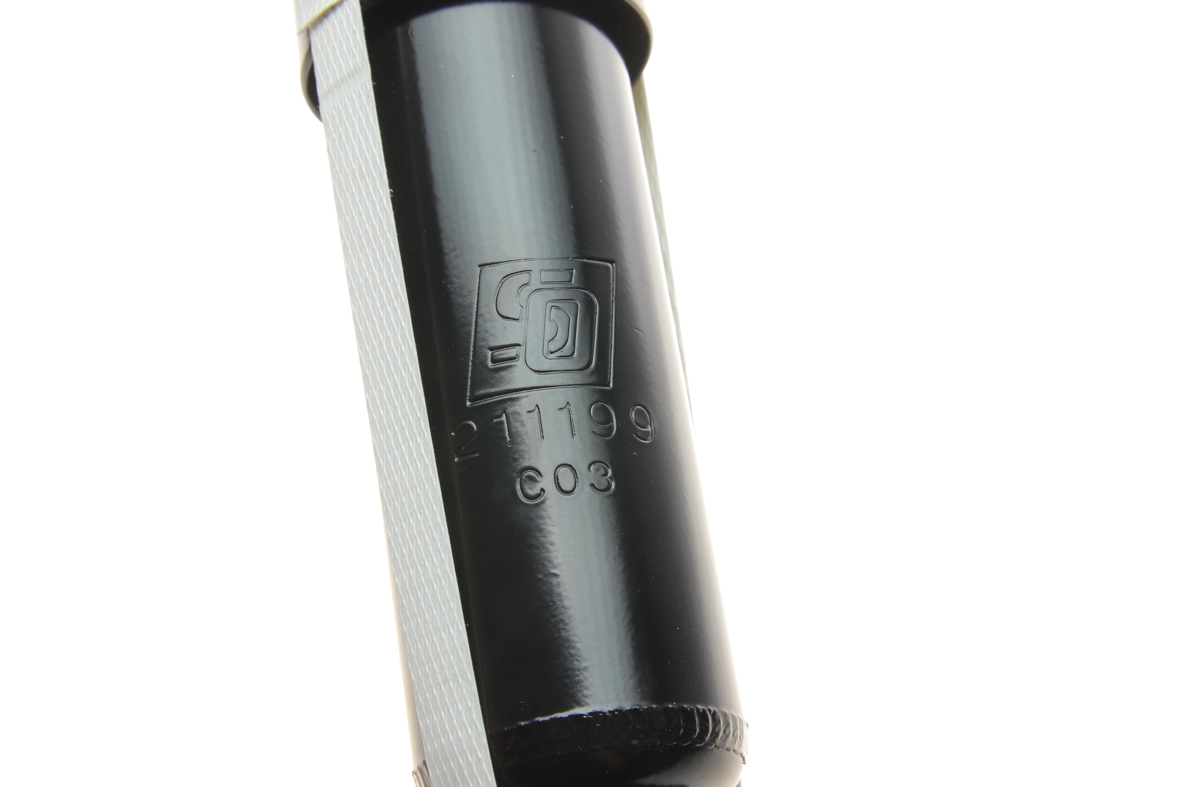 Амортизатор (передній) Mitsubishi Pajero Sport 98-09