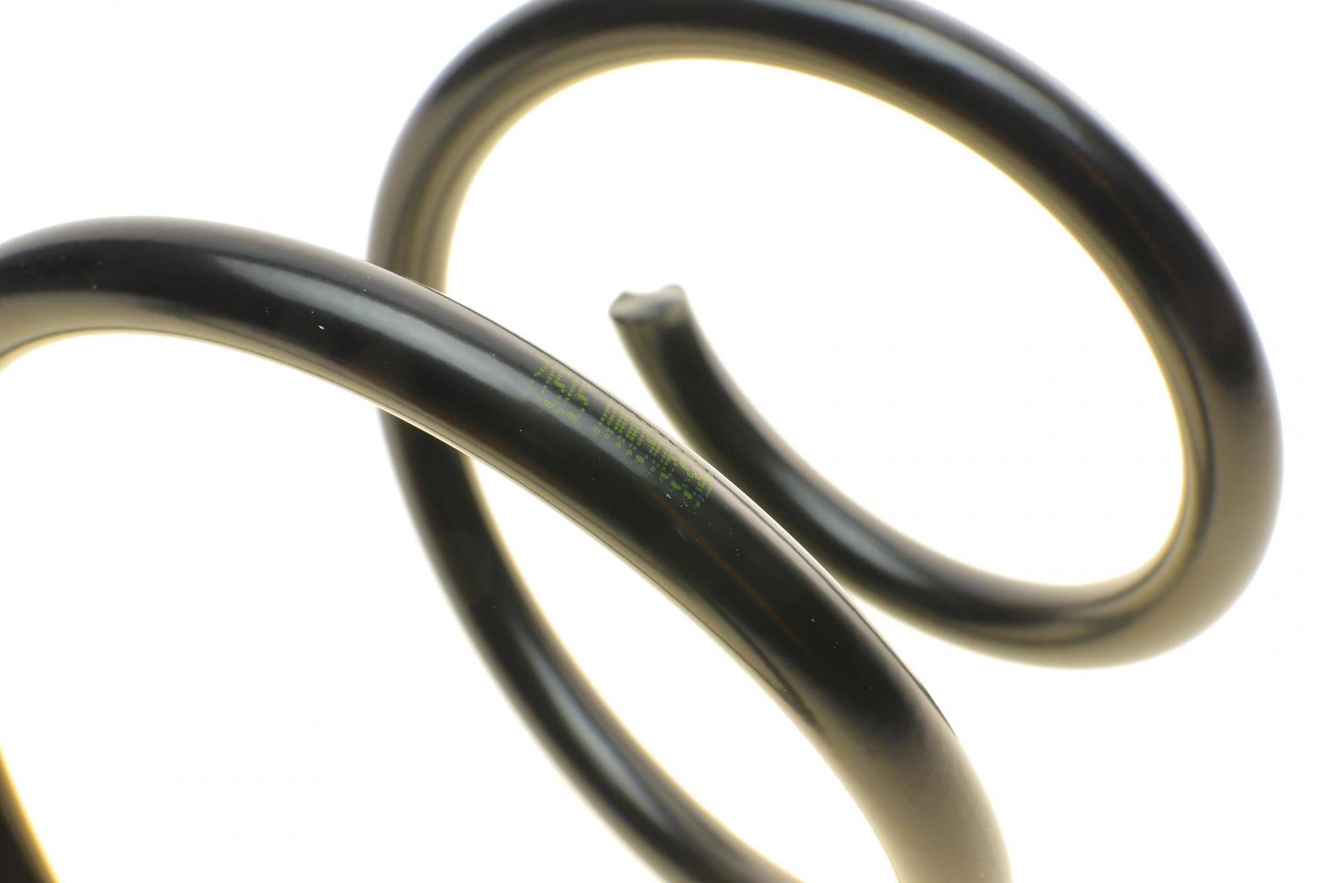 Пружина (передня) VW Passat B8 2.0TDI 4motion/1.4GTE Hybr. 14- (седан/ун)/Tiguan 2.0TDI 16- (SUV)