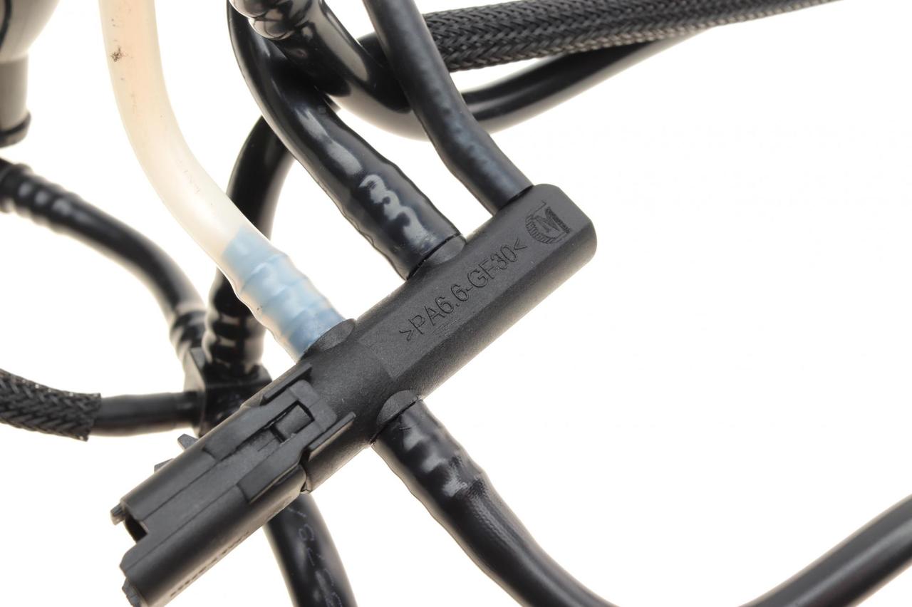 Паливна трубка (магістраль), паливний шланг Сітроен Немо, Пежо 206 -1.4HDi 01- (паливний фільтр - ТНВД)