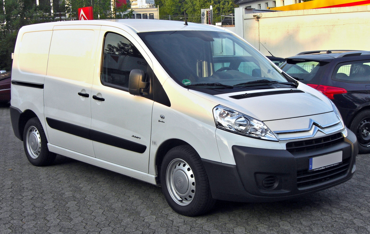 Ремкомплект супорта (переднього) Citroen Jumpy/Fiat Scudo 95-06 (d=60mm) (+поршень) (Lucas)