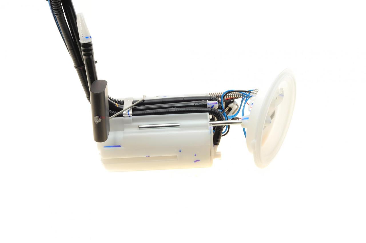 Насос паливний BMW 5 (E60/E61)/6 (E63) 01-10 (N46/M54/N62)