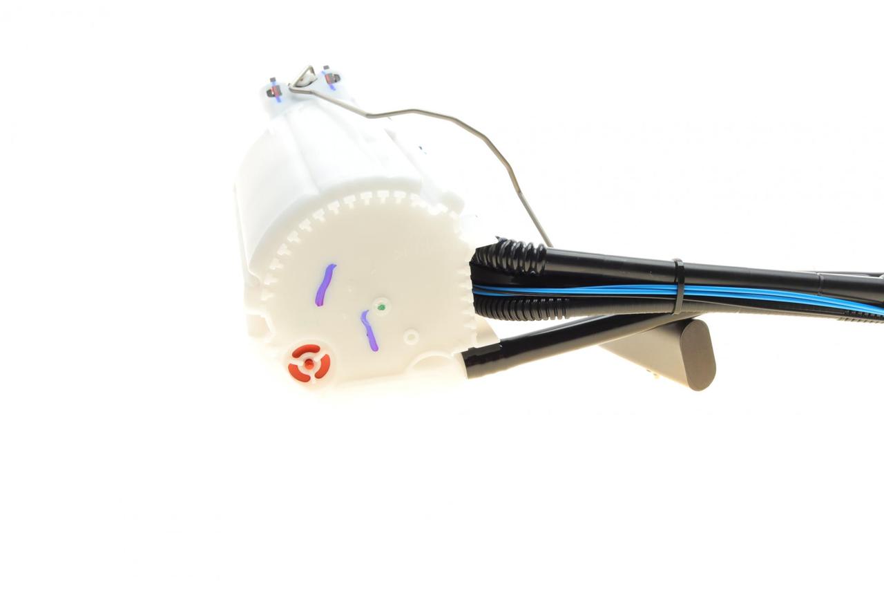 Насос паливний BMW 5 (E60/E61)/6 (E63) 01-10 (N46/M54/N62)