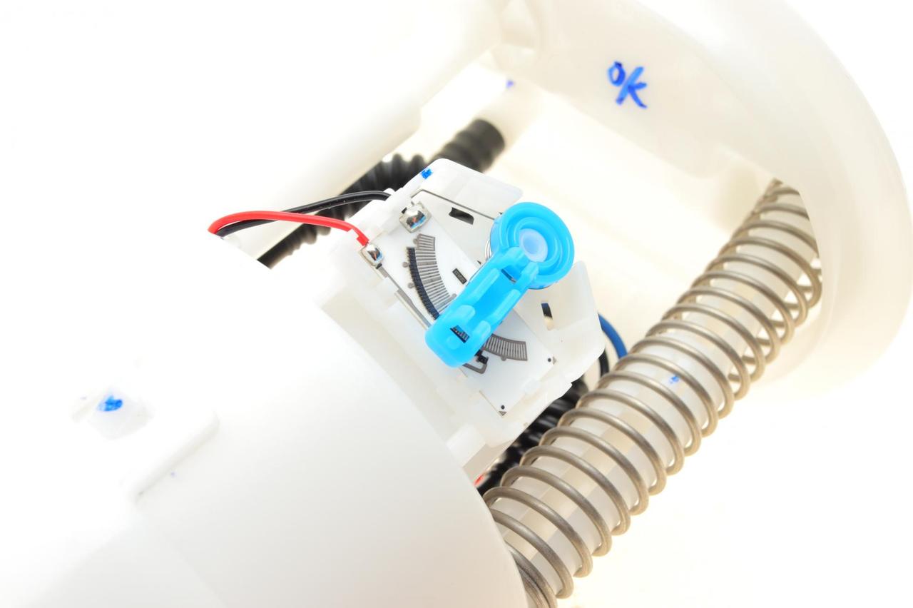 Насос паливний в бак Dacia Logan 1.2-1.6 04-