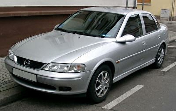 Поворотний кулак передній правий Opel Vectra B 1995-2003