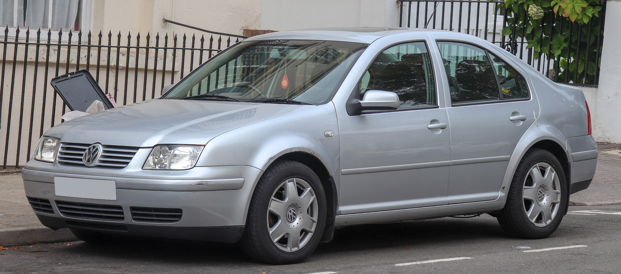 Поворотний кулак передній правий Volkswagen Bora, Golf 4, Skoda Octavia Tour 1996-2010