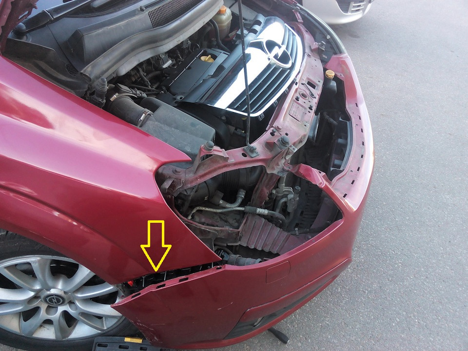 Кріплення бампера переднього праве та ліве Opel Zafira B 2005–2015 (комплект 2 шт.)