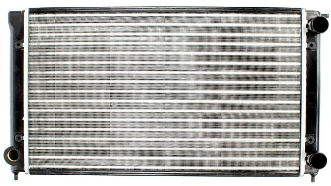 Радіатор охолодження двигуна Фольксваген Гольф 2, Джетта 1, 2, Кадді, Ауді 80 В (1.3-1.9 D) 1972-1999