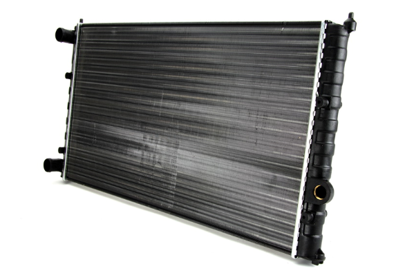 Радіатор охолодження двигуна Фольксваген Кадді 2, Поло Класік (1.4-2.0) 1993-2004