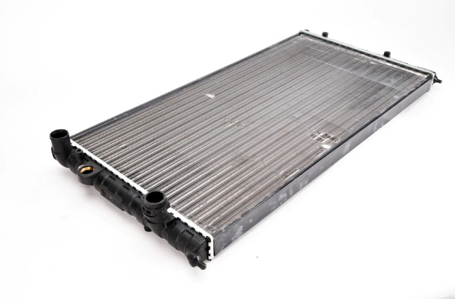 Радіатор охолодження двигуна Фольксваген Пассат Б4, Б3 - Volkswagen Passat B4, B3 (1.6-1.8-2.0) 1988