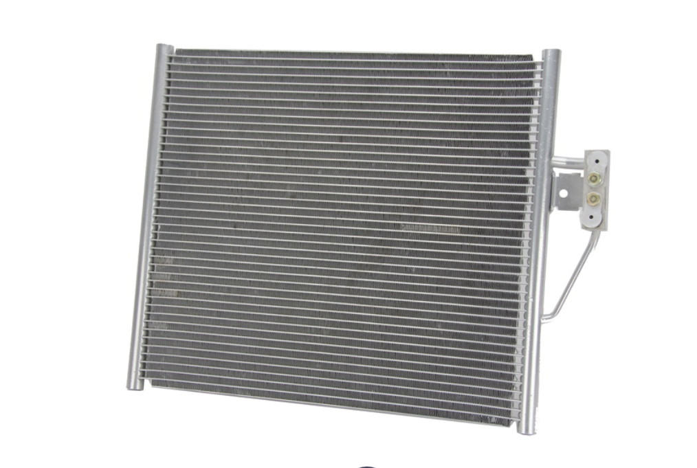 Радіатор кондиціонера БМВ 5 Е39 - BMW 5 E39 1995-2004