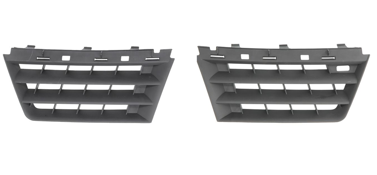 Решітка радіатора ліва -права RENAULT SCENIC 2 2003-2006