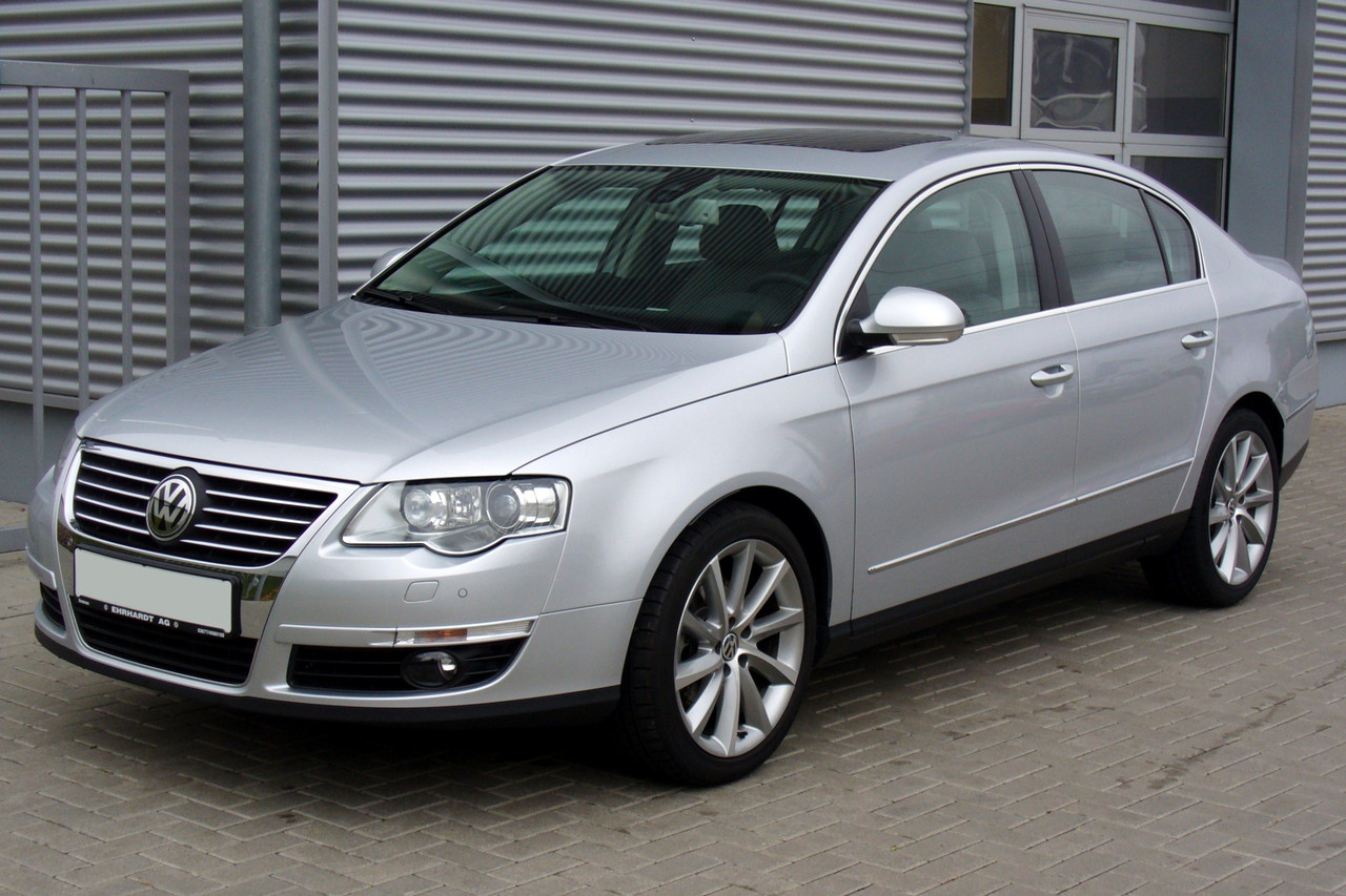 Решітка бампера Фольксваген Пасат Б6 - Volkswagen Passat B6 2005-2010 (комплект)