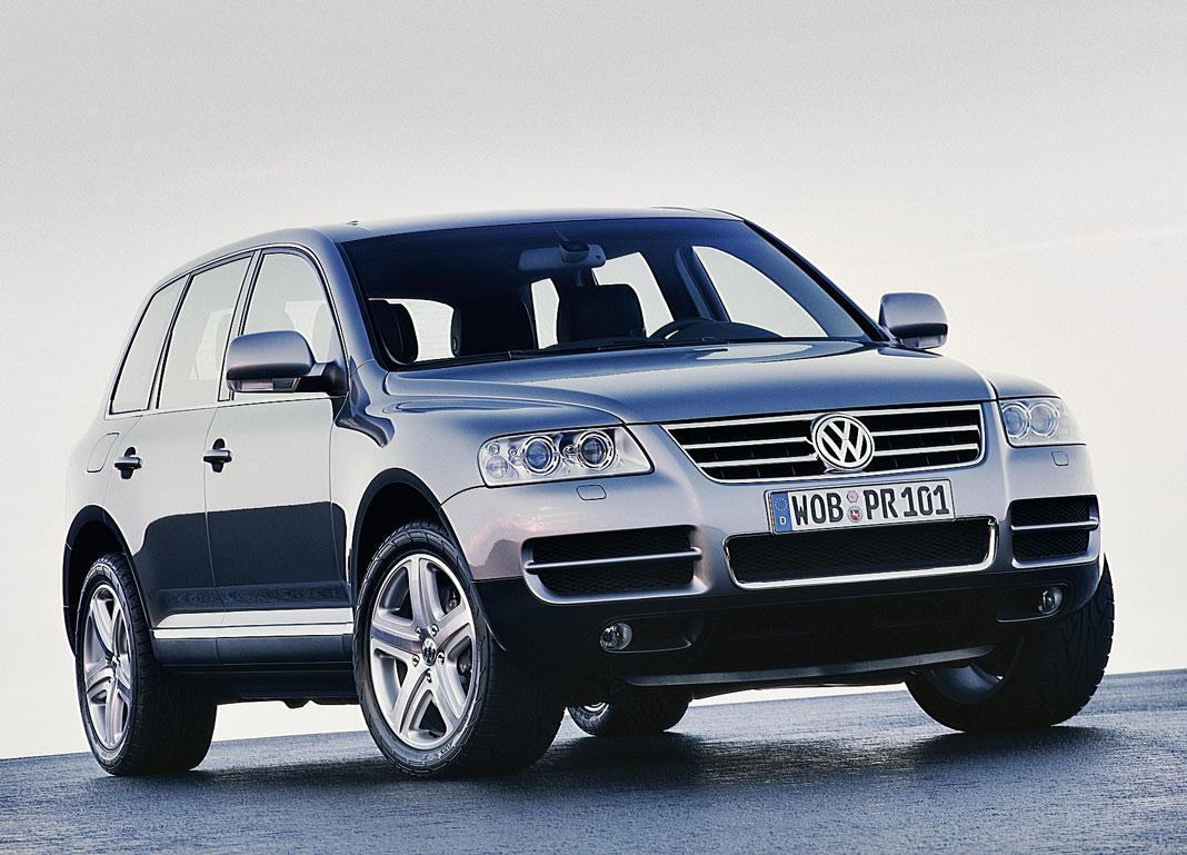 Решітка бампера Фольксваген Туарег - Volkswagen Touareg 2002-2006 (комплект)