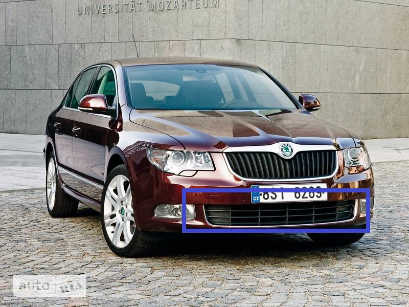 Решітка бампера Шкода Суперб - Skoda Superb 2008-2013