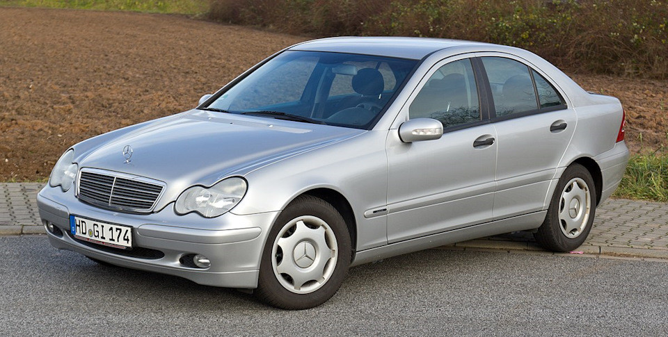 Наконечник рульової тяги правий Мерседес С 203 - Mercedes C W203 (1.8-6.2) 2000-
