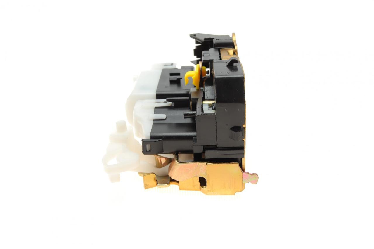 Замок дверей задніх правих Рено Дастер - Renault Duster 10-