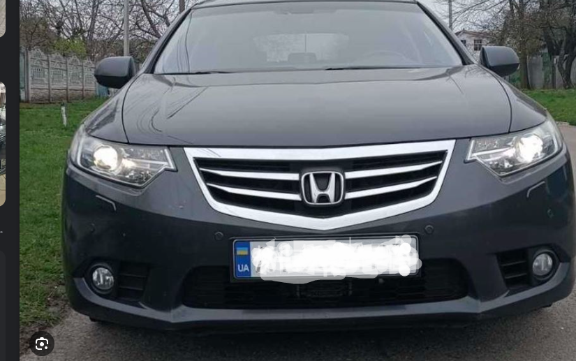 Решітка радіатора Хонда Аккорд 8 - Honda Accord 8 (CU2) - 2011-2016