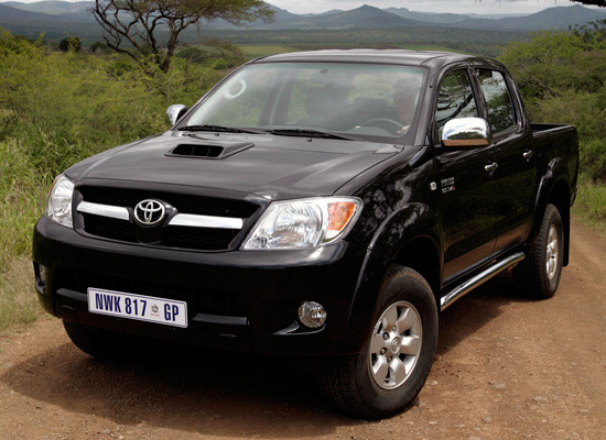 Радіатор кондиціонера Тойота Хілукс 7 - Toyota Hilux 7 (2.5 D-3.0 D) 2004-