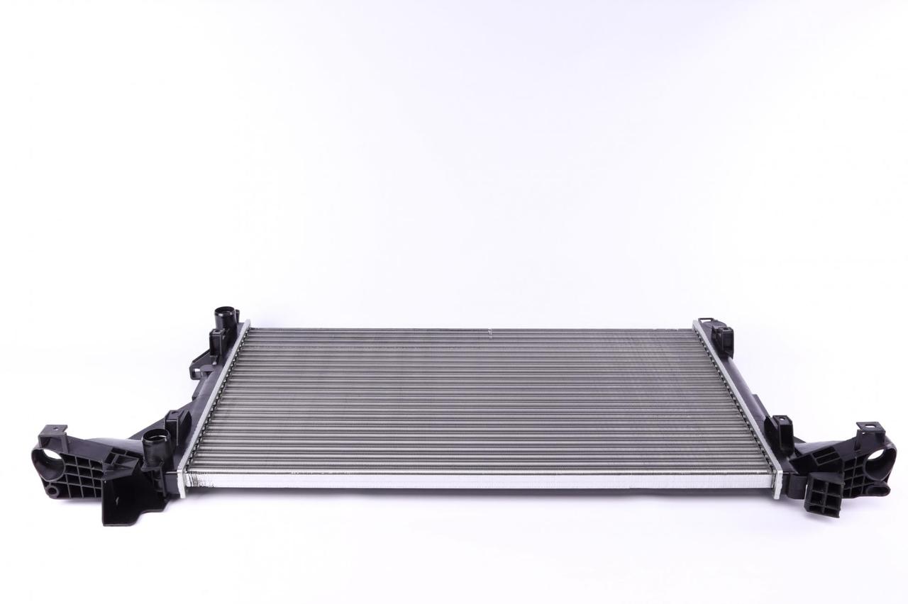 Радіатор охолодження двигуна Рено Мастер 3, Опель Мовано Б, Ніссан НВ400 (2.3 D) 2010-